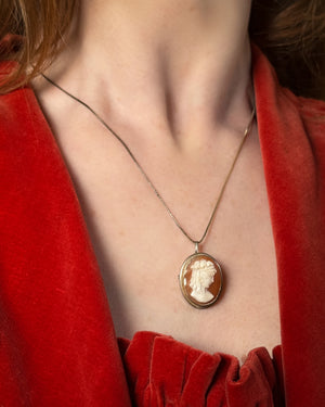 Antique Silver Cameo Pendant Necklace