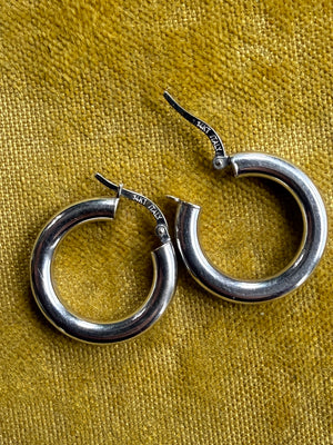 14K White Gold Hoop Earrings