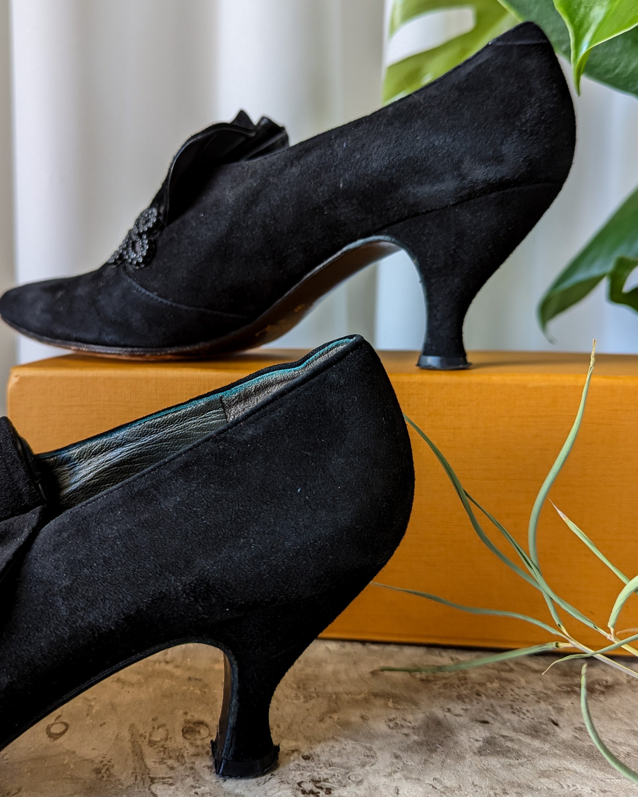 Peter Fox Shoes: What is a Louis heel?