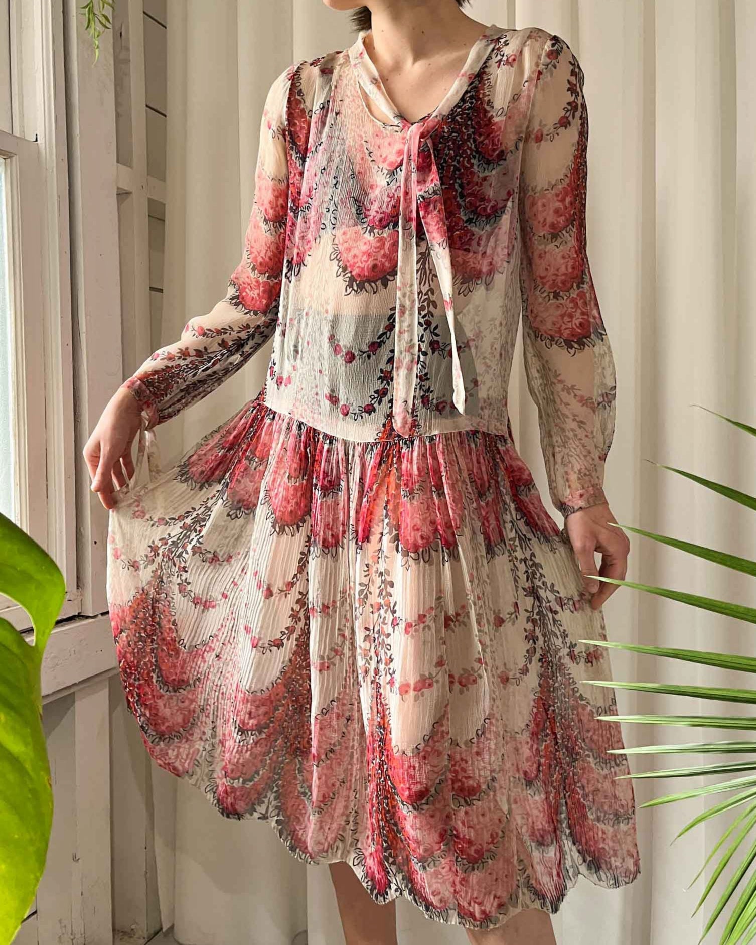 chinese dress ladies 20s Floral Garlands Silk Dress