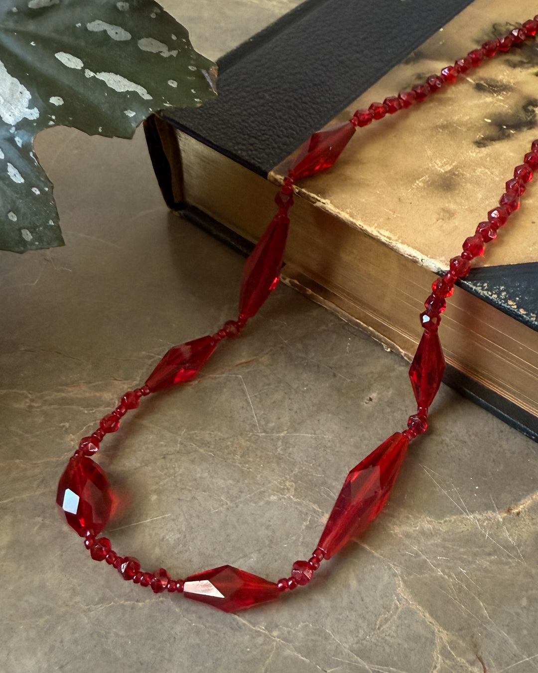 30s Red Glass Beaded Necklace