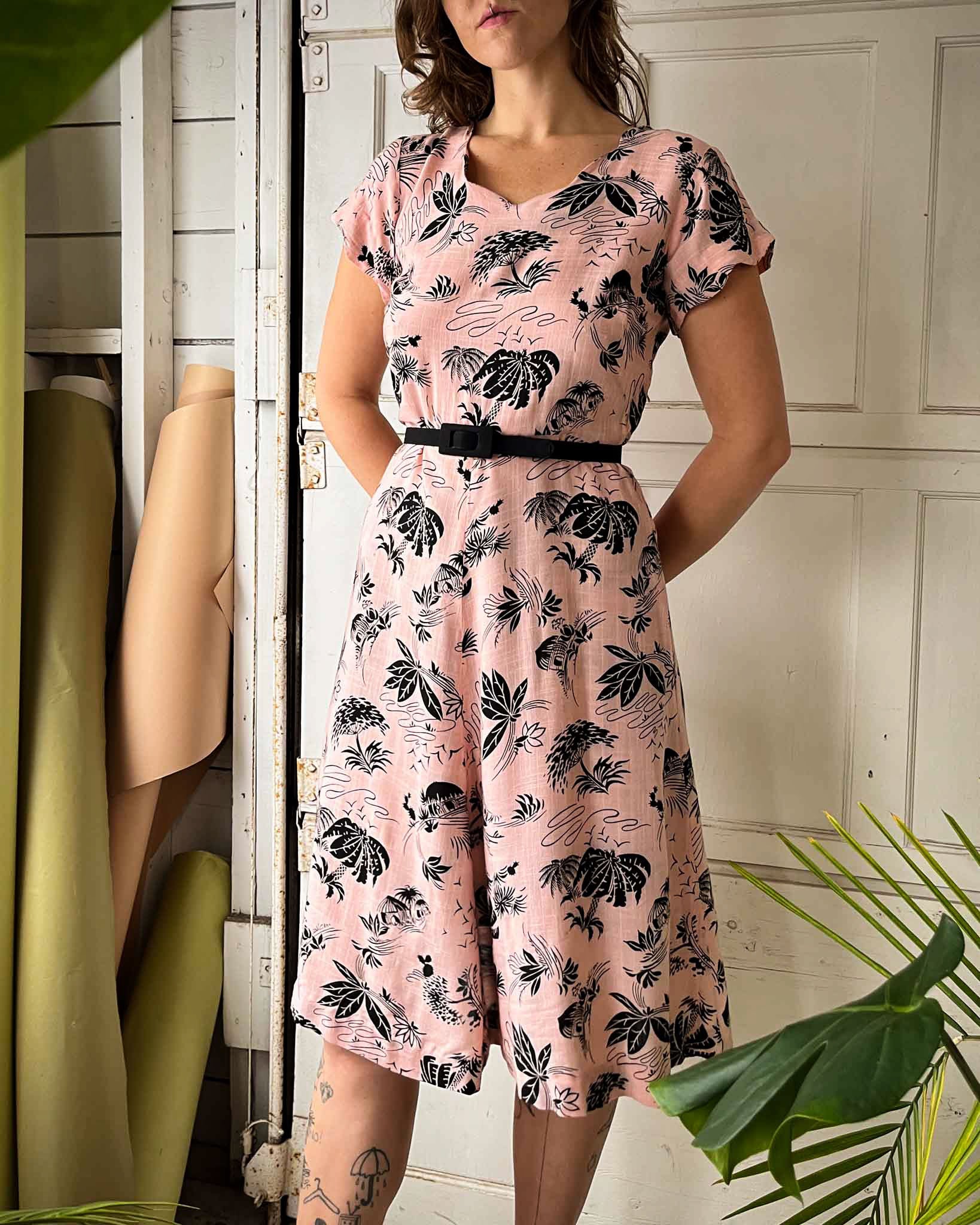 40s Novelty Print Cotton Dress 40s Novelty Print Cotton Dress