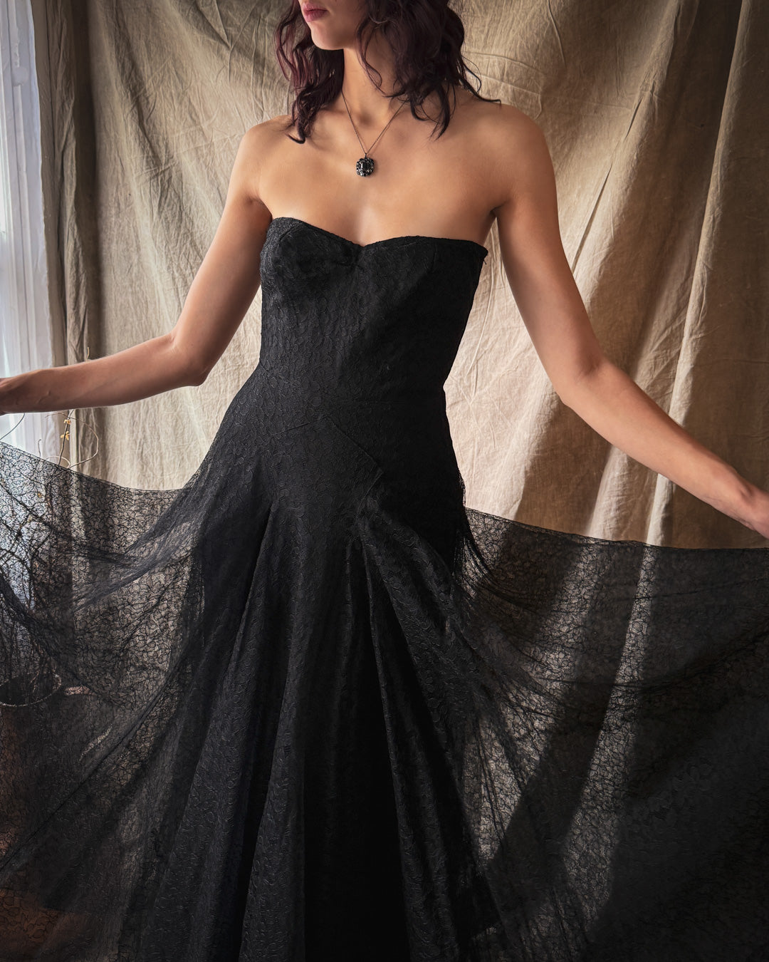 50s Strapless Lace Gown | M