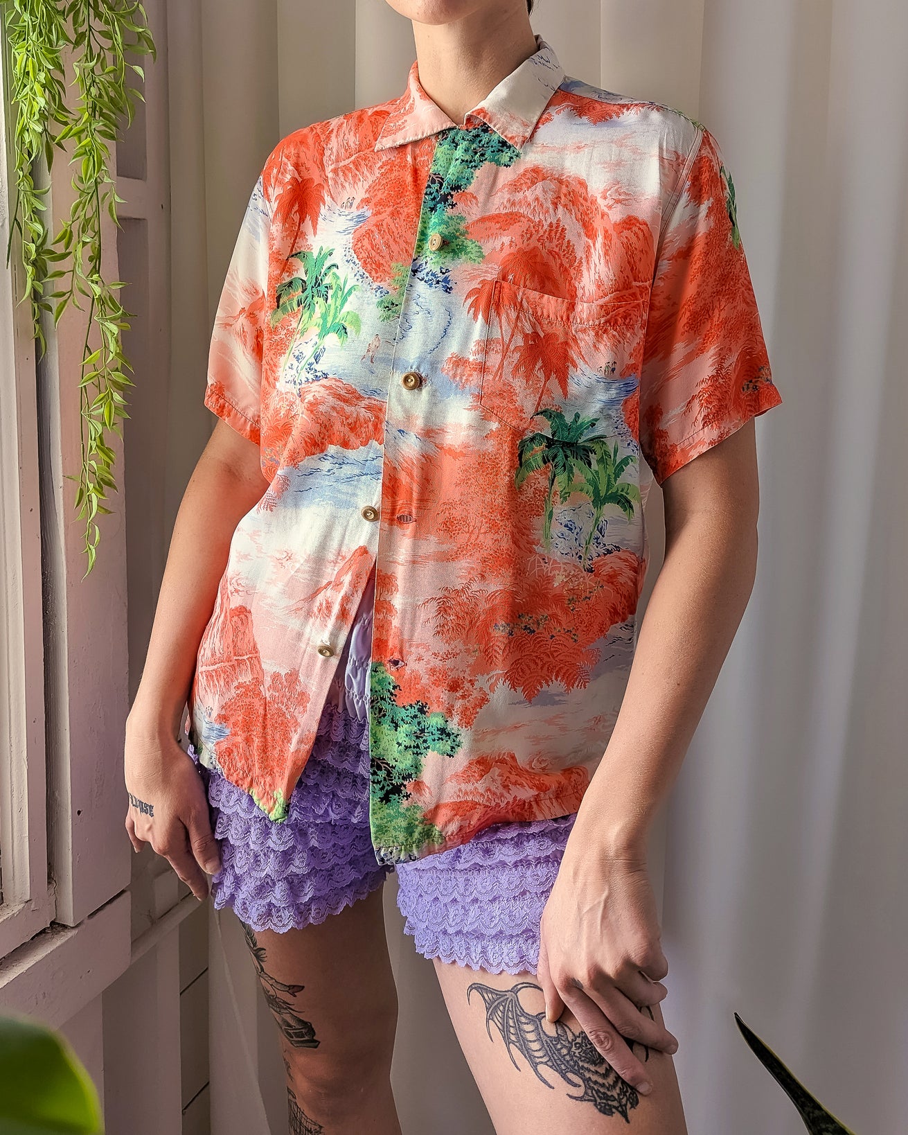 50s Hawaiian Print Crepe Shirt | M-L