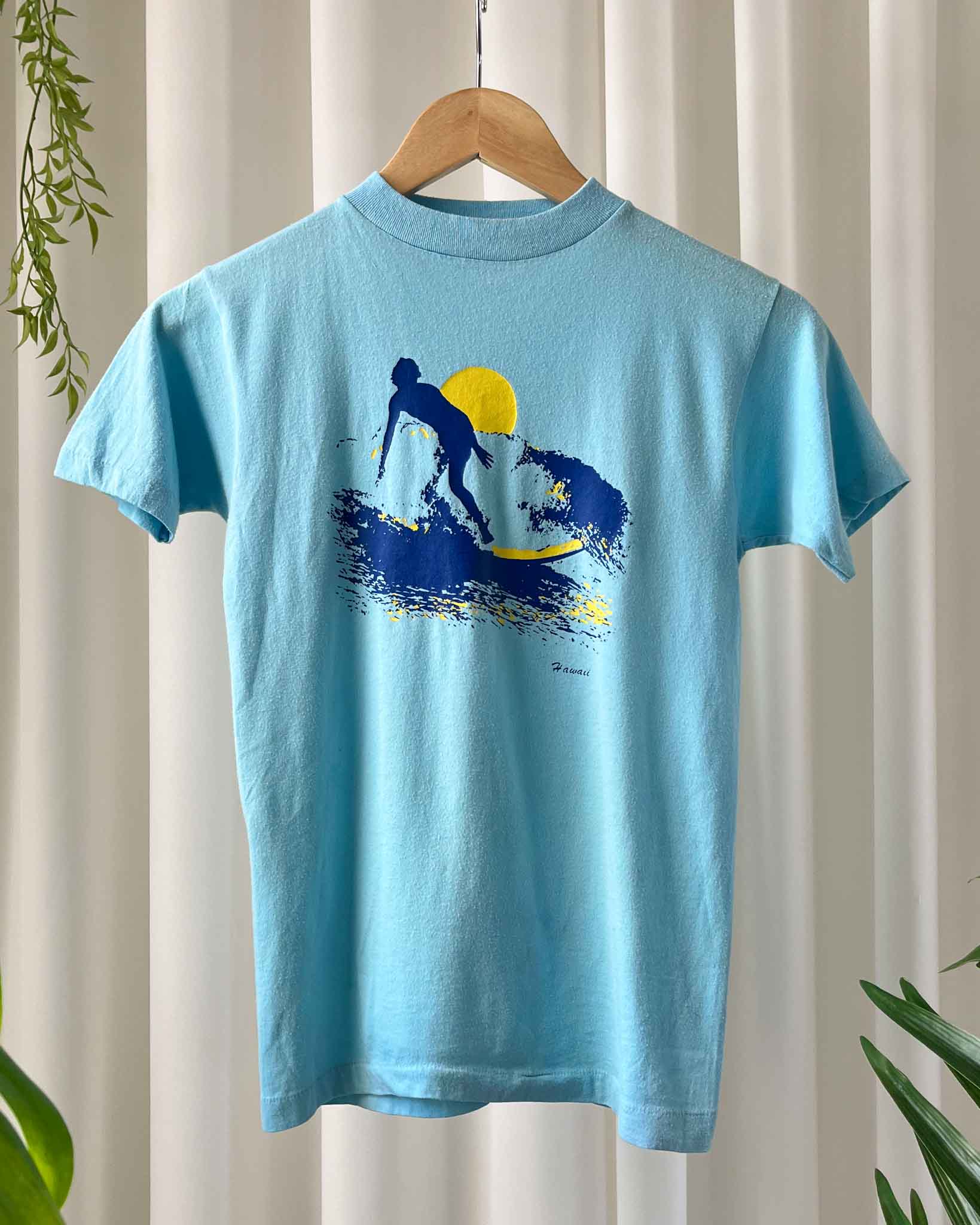 70s Hawaii Surfer T-Shirt | XS