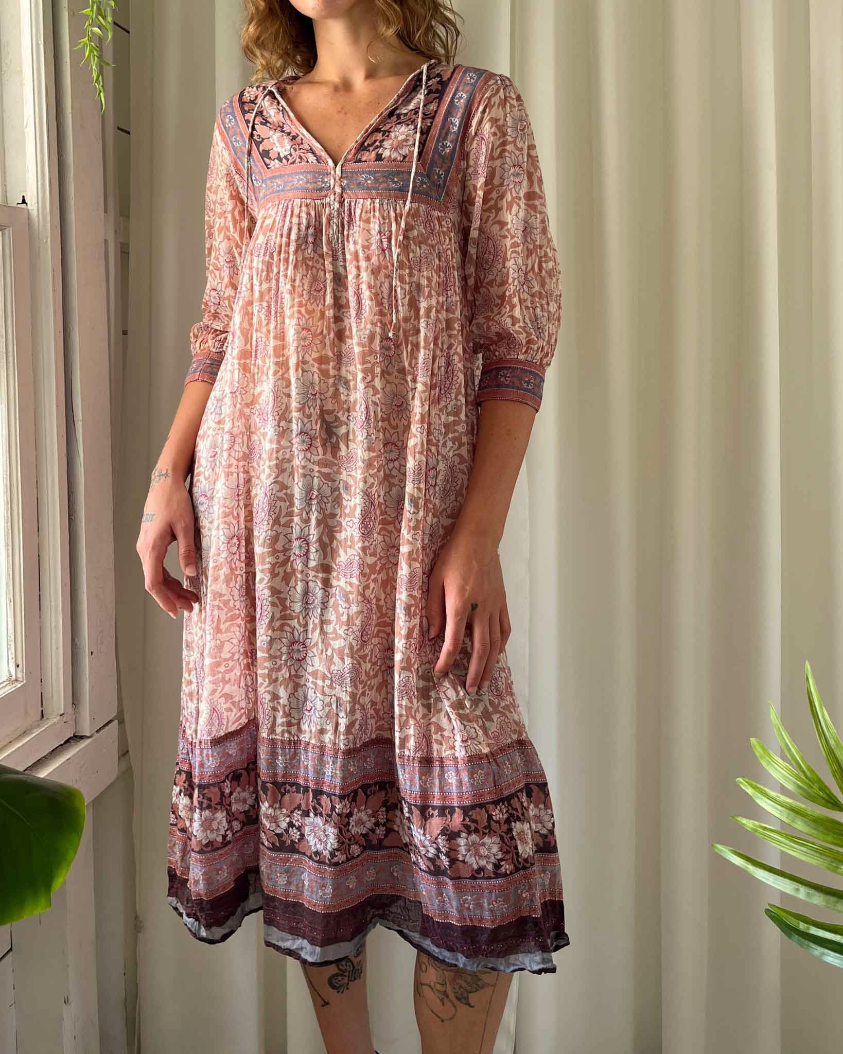 70s Ritu Kumar Indian Cotton Dress | Xs-M 70s Ritu Kumar Indian Cotton Dress | Xs-M