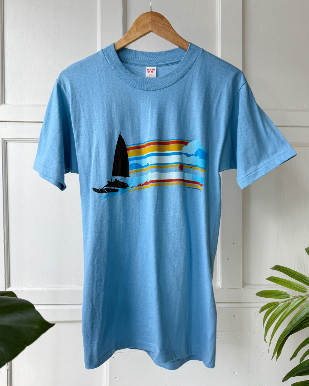 70s California Wind Sailing T-Shirt | S - Lucky Vintage