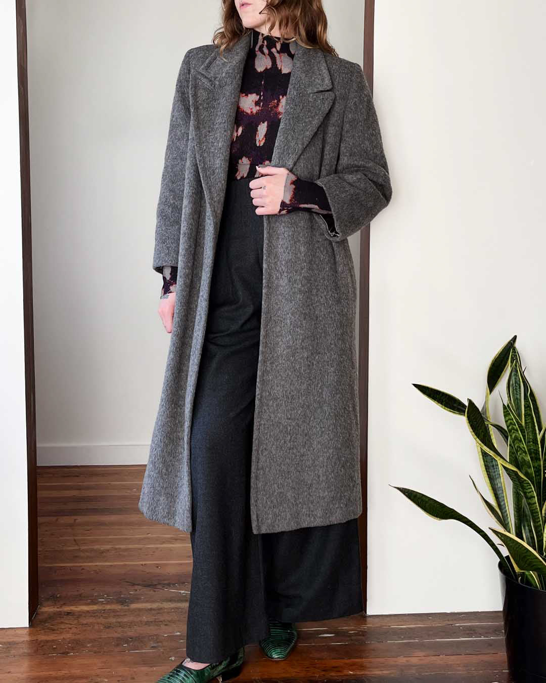 70s Tailored Gray Wool Coat | S-M - Lucky Vintage