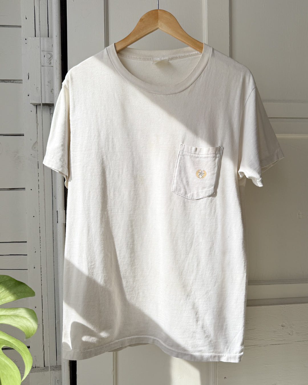 80s Banana Republic Safari T-Shirt | M - Lucky Vintage