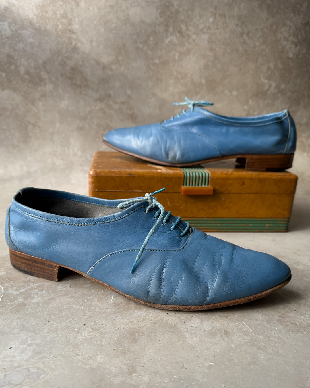 80s Blue Leather Oxfords | 10.5 - Lucky Vintage 80s Blue Leather Oxfords | 10.5 - Lucky Vintage