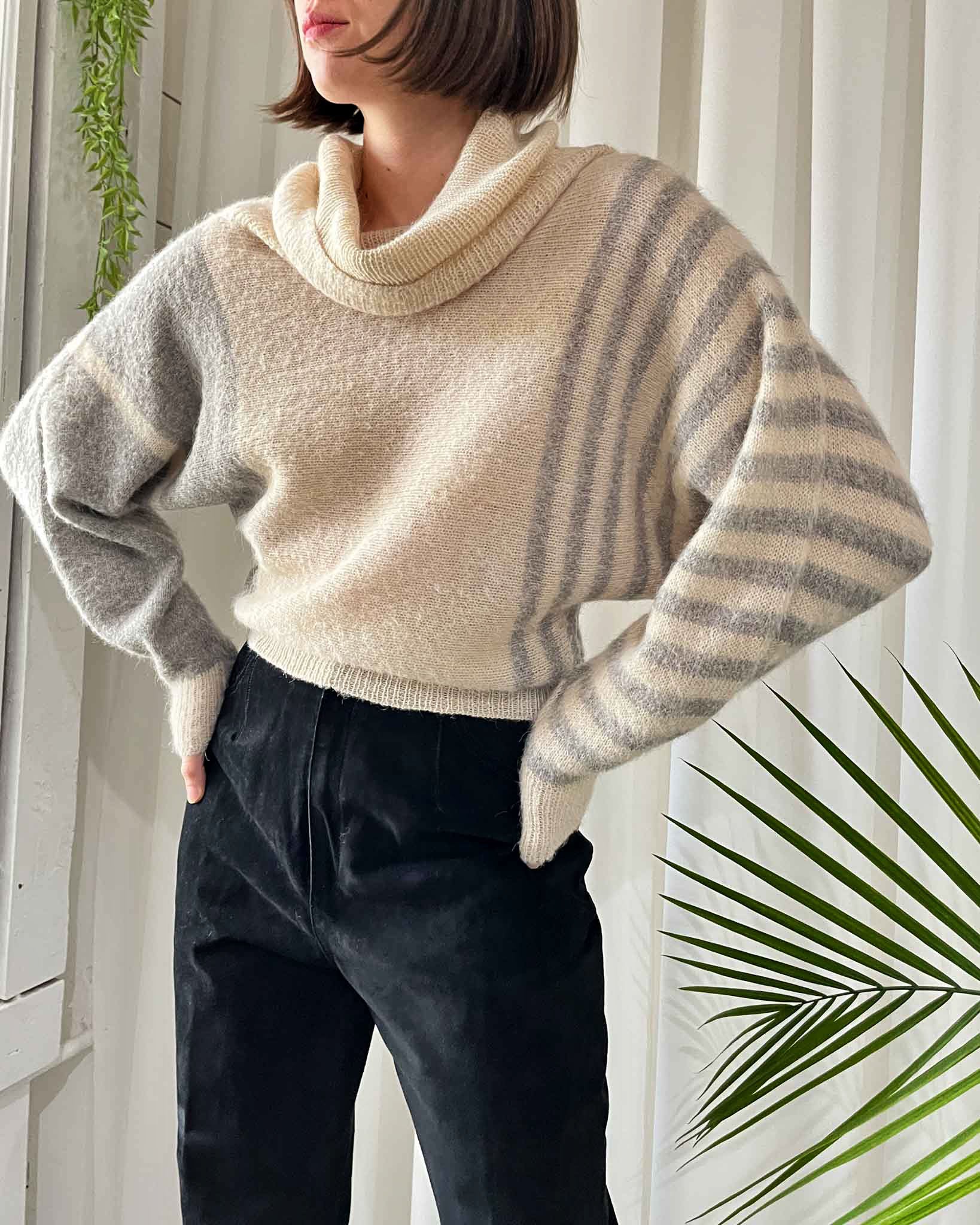 80s Alpaca Sweater | XS-M