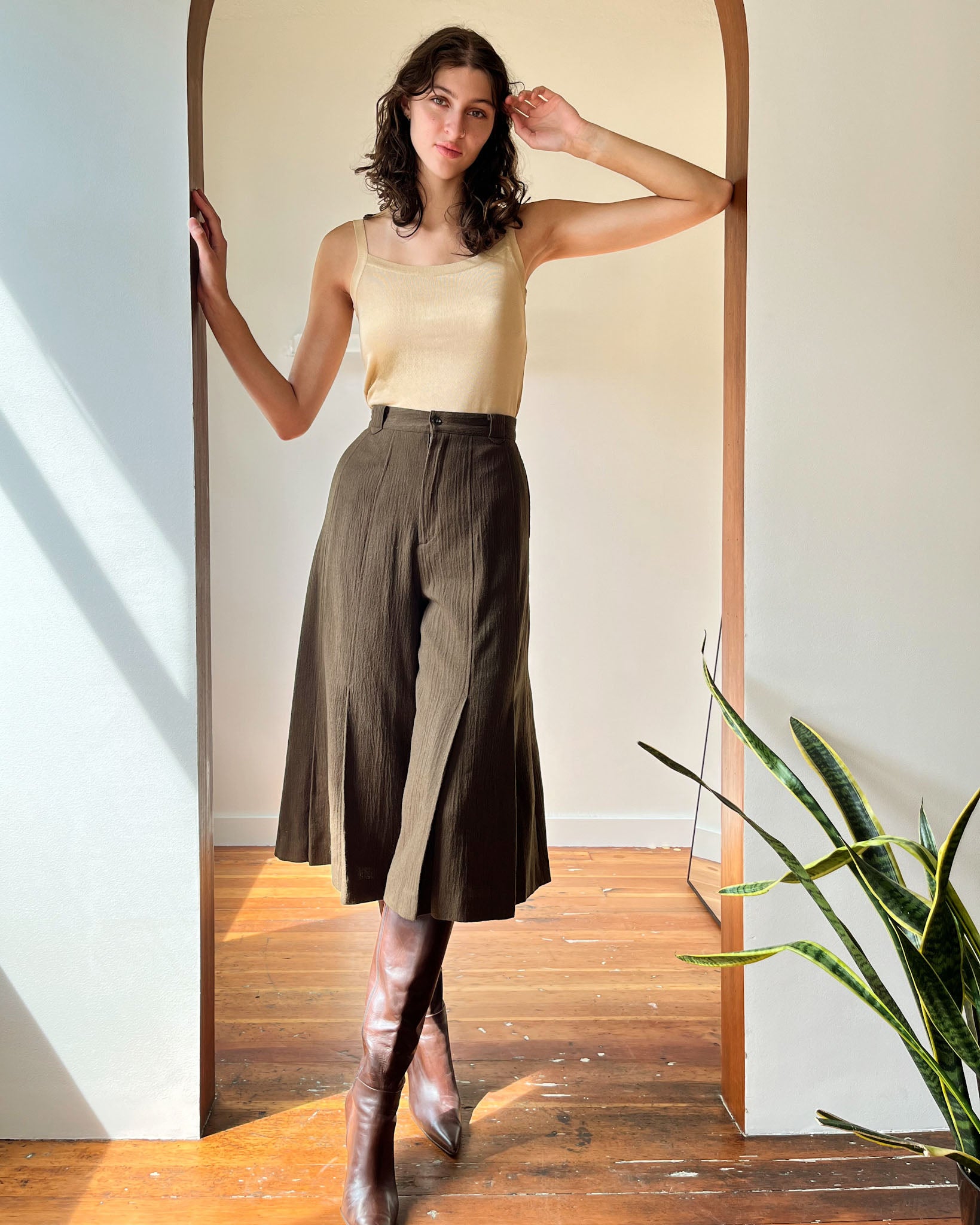 Khaki pencil skirt 80s hotsell