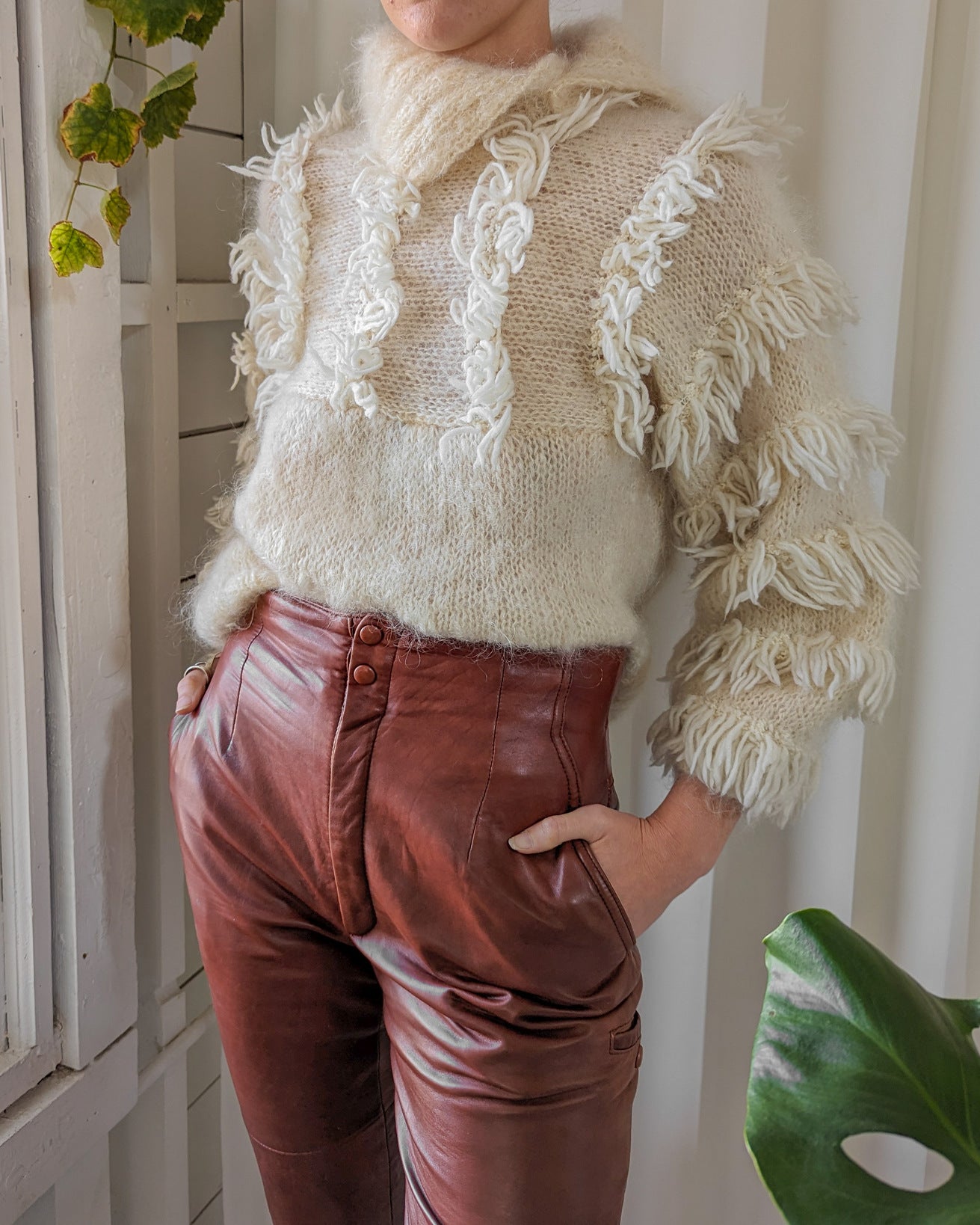 80s Hand Knit Shaggy Mohair Sweater | S-M