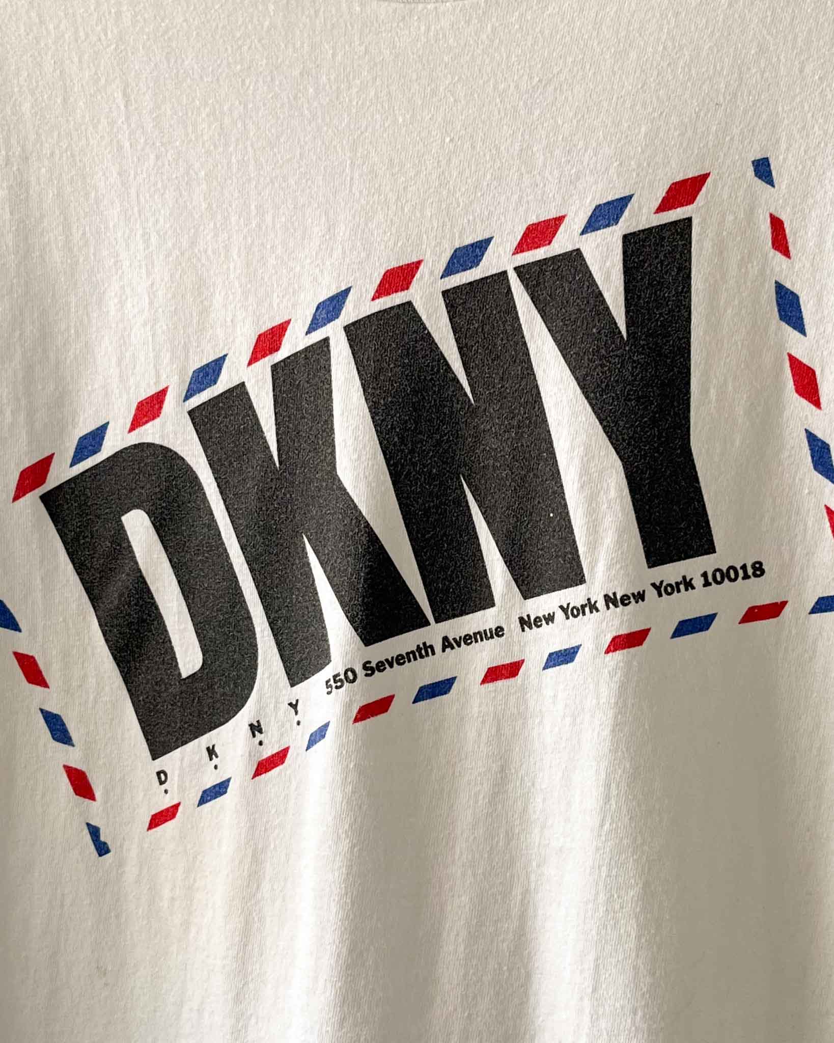 90s DKNY Logo T-Shirt | L - Lucky Vintage