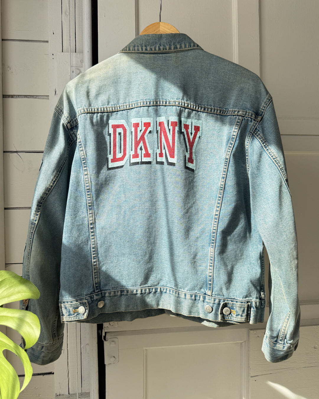 90s DKNY Logo Denim Jacket | M