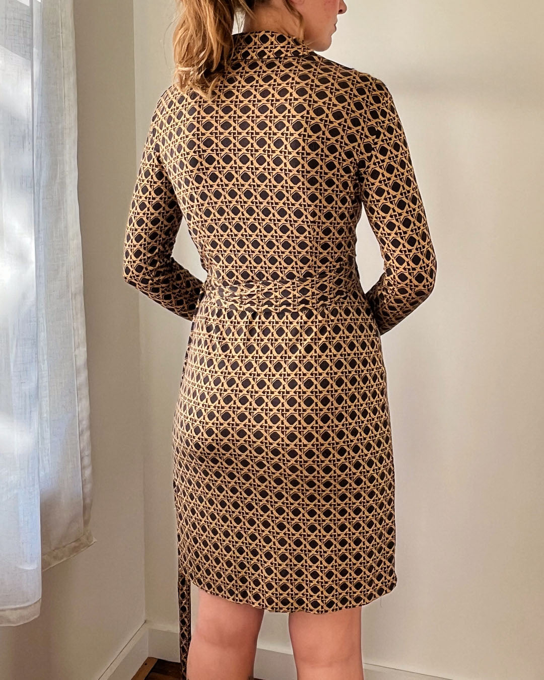 90s DVF Silk Wrap Dress | M - Lucky Vintage 90s DVF Silk Wrap Dress | M - Lucky Vintage