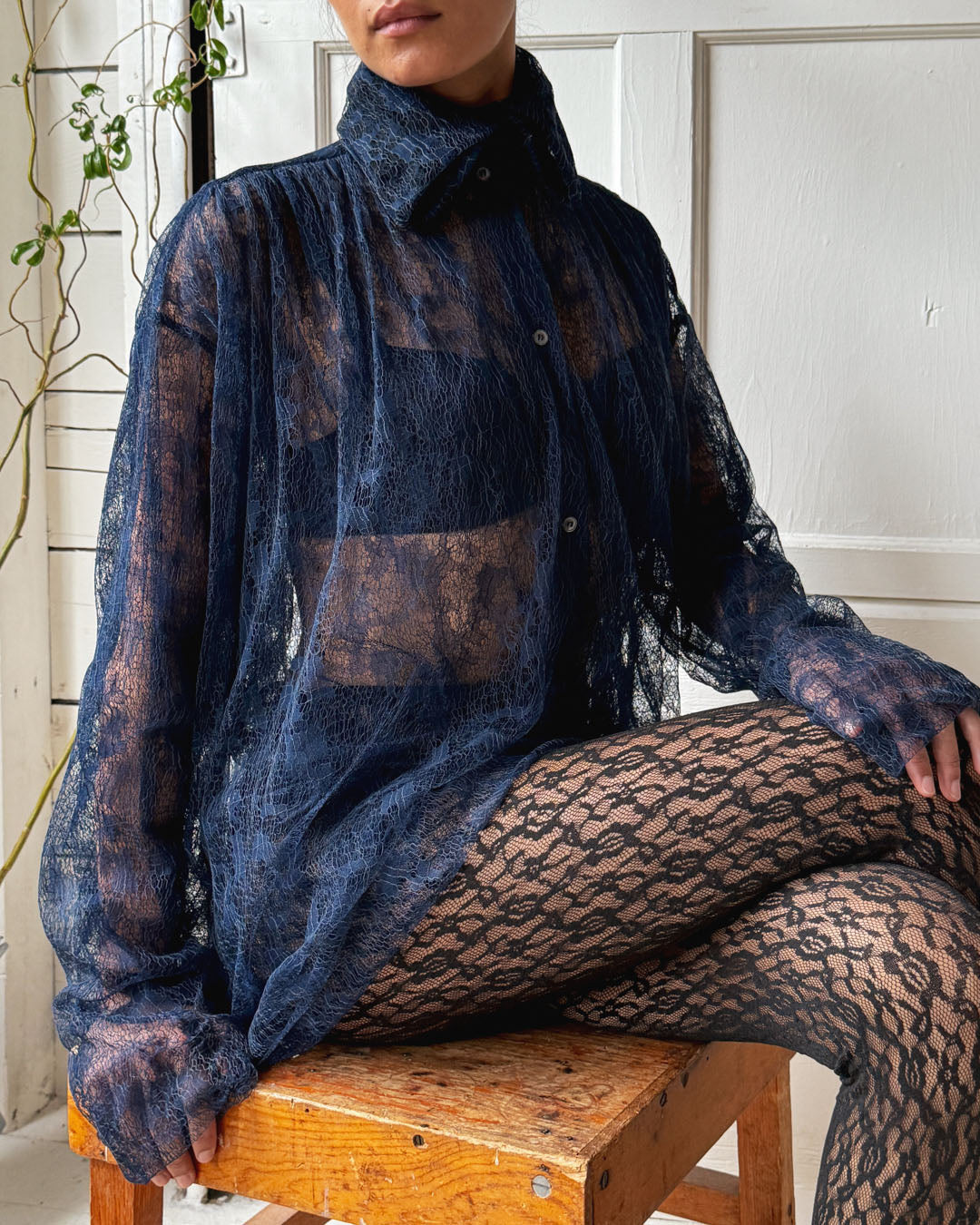 1992 Gigli Navy Lace Tunic Top | S-M