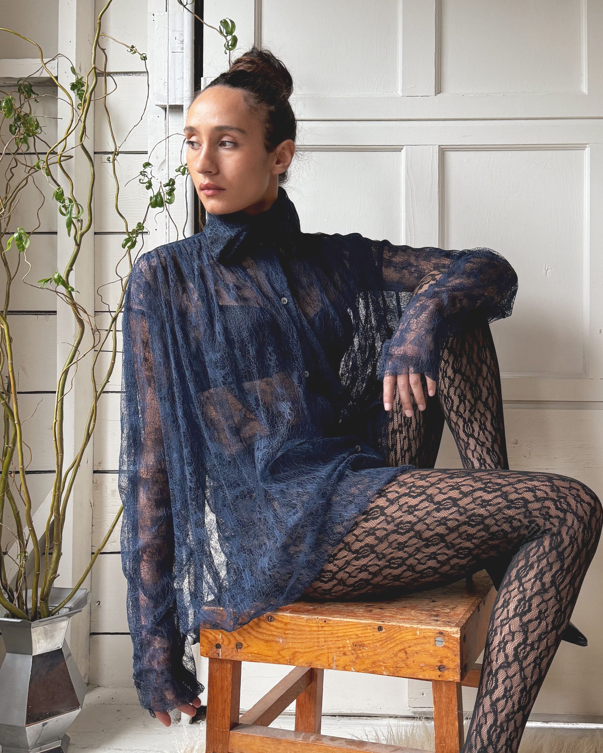 1992 Gigli Navy Lace Tunic Top | S-M