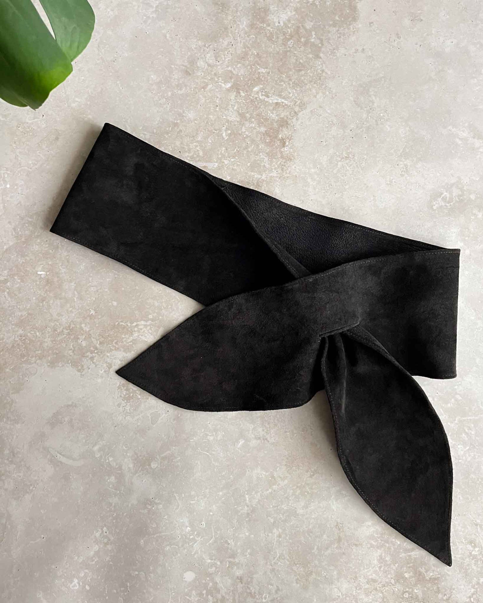 90s Wide Black Suede Belt