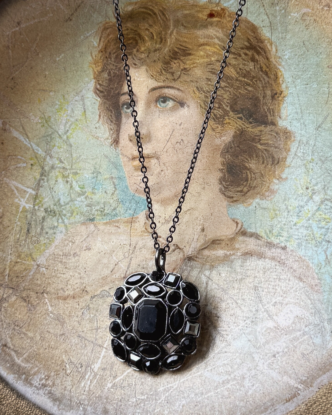 90s Gunmetal Crystal Necklace