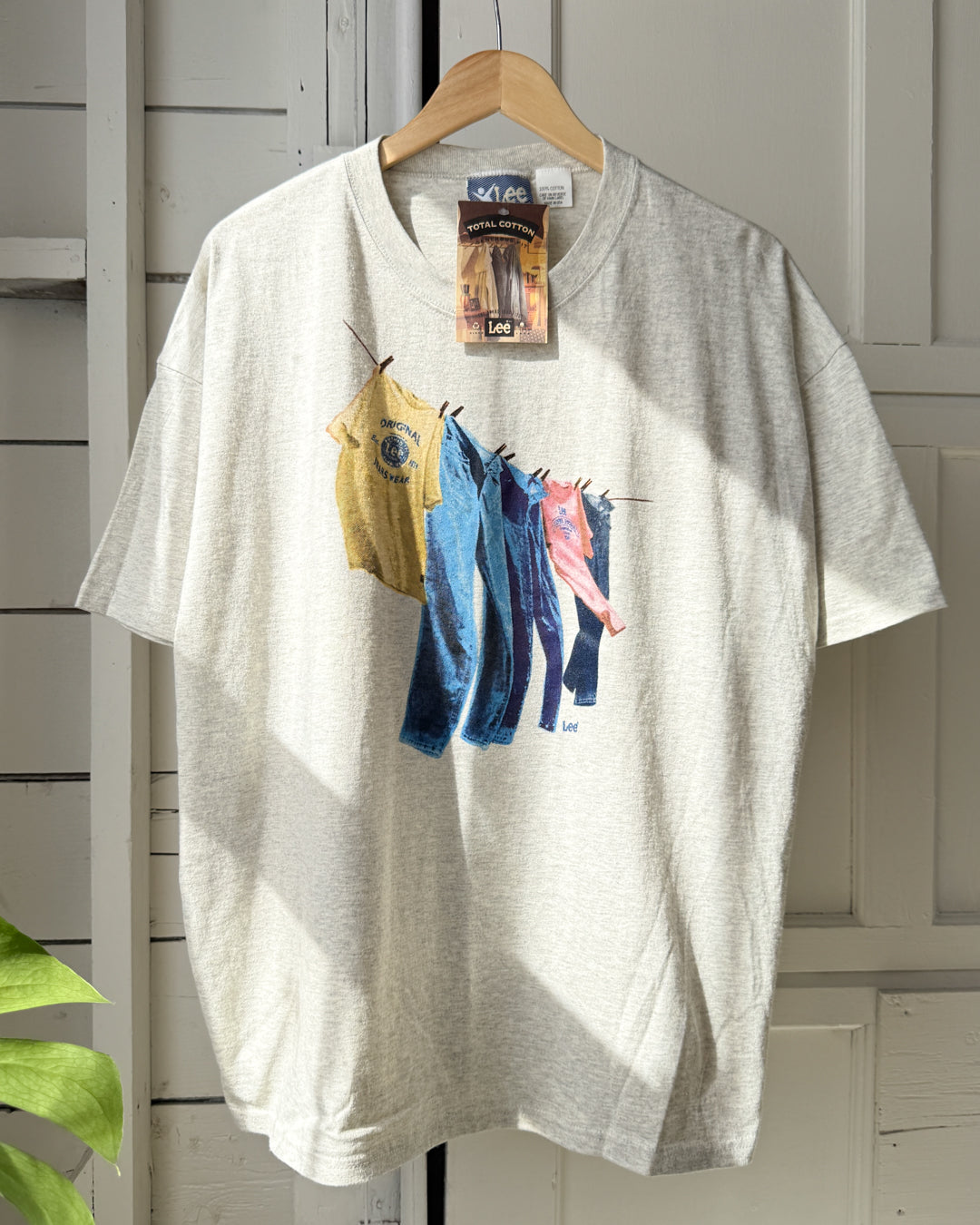 90s Deadstock Lee Jeans T-Shirt | XL - Lucky Vintage