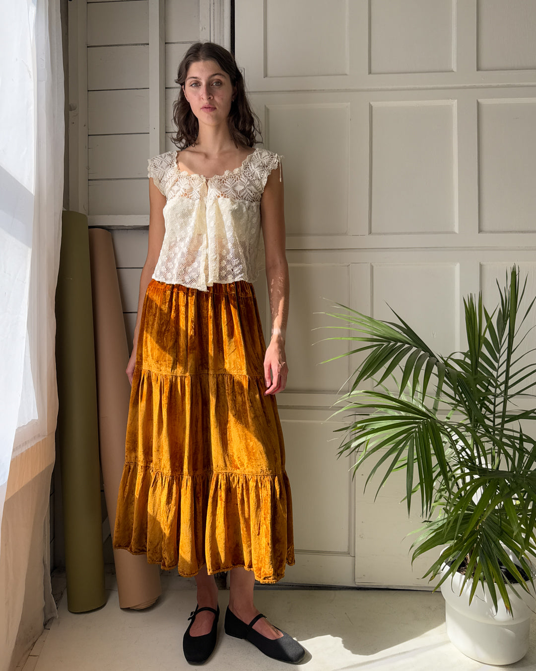 90s Gold Crushed Velvet Skirt | S-M