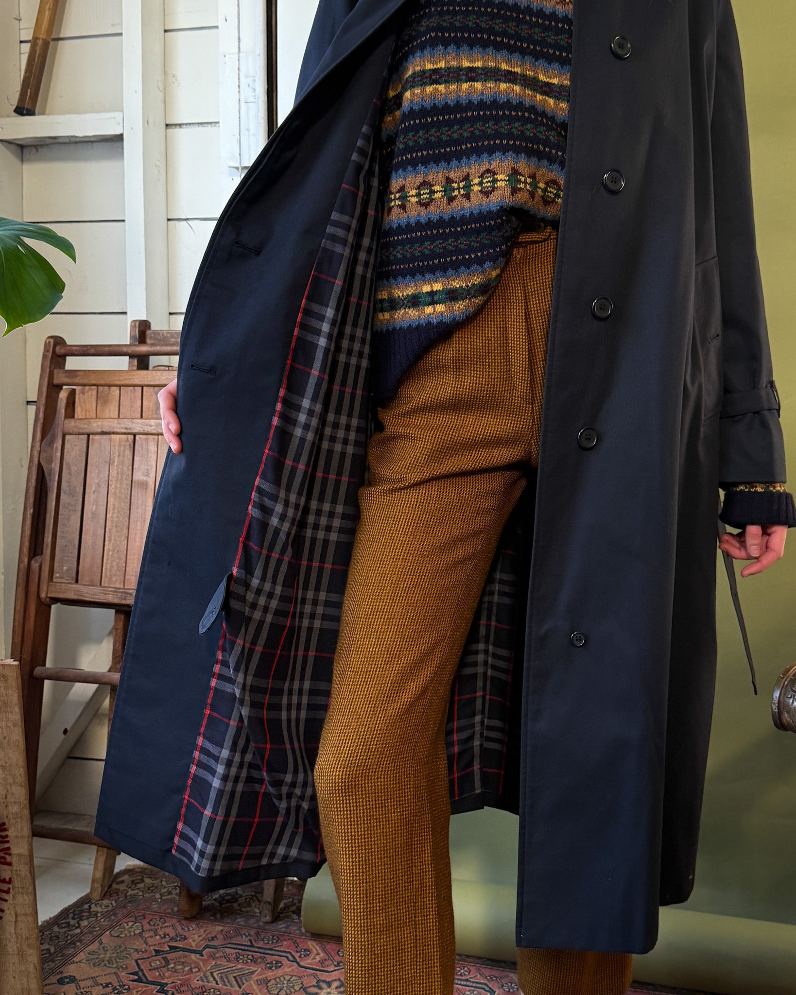 80s Burberry Belted Trench | M-L