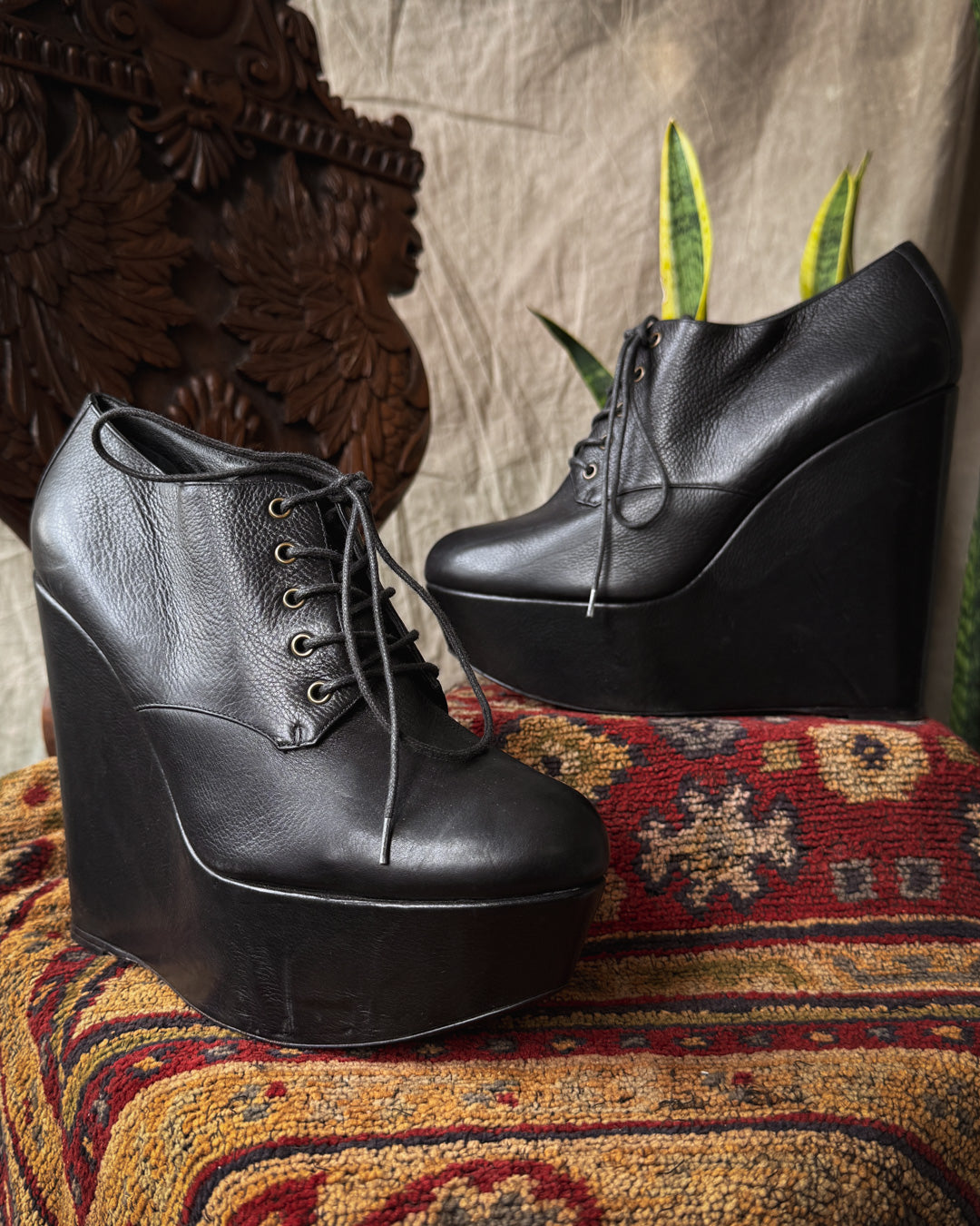 Dolce & Gabbana Platforms | 9 1/2 - Lucky Vintage