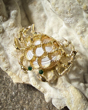 80s Crabby Brooch
