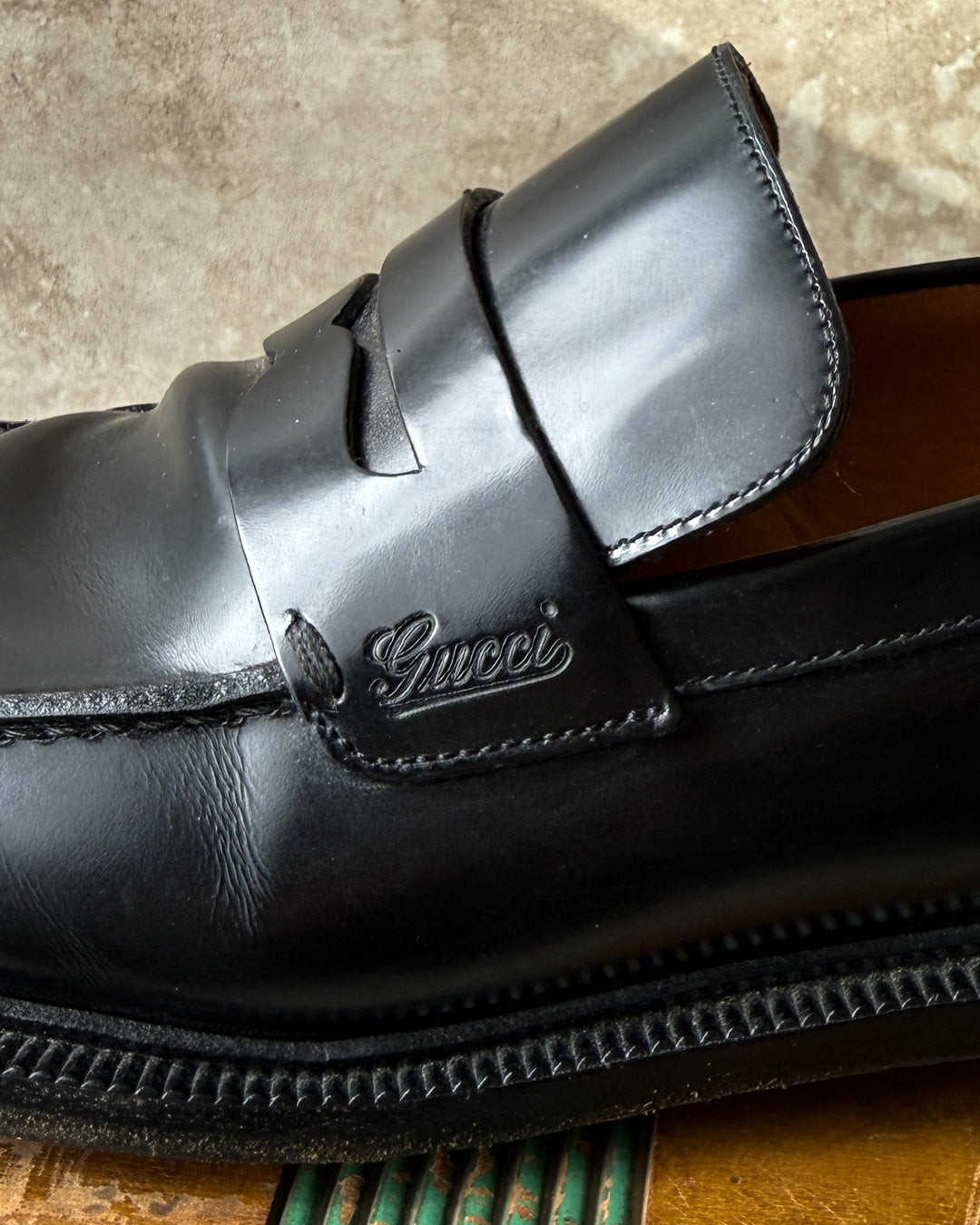 Gucci Black Penny Loafers | 9.5 - Lucky Vintage