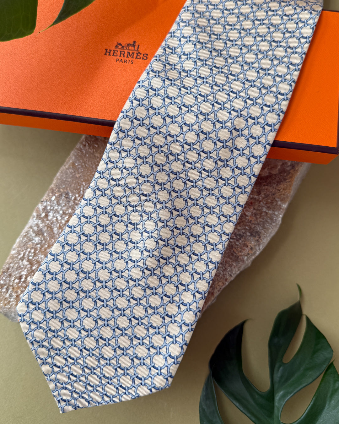 Hermès Jump Ring Silk Tie