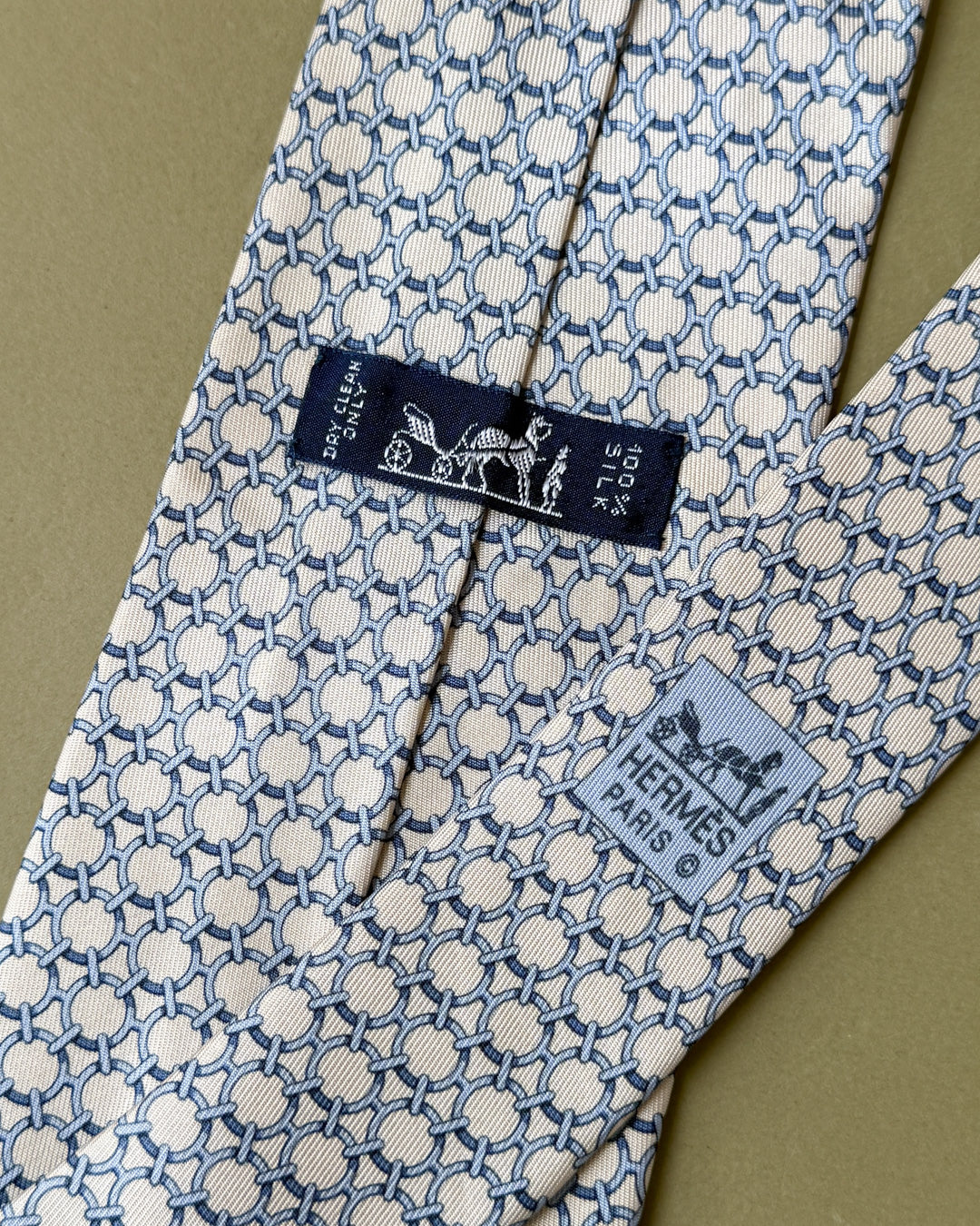 Hermès Jump Ring Silk Tie