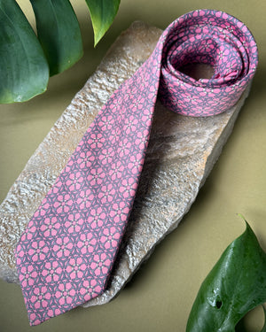 Hermès Pink Horsebit Silk Tie