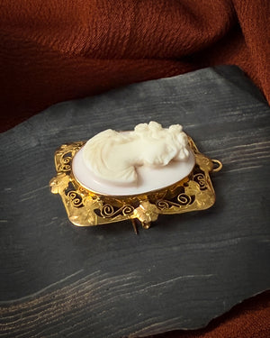 Antique 10K Gold Cameo Pendant