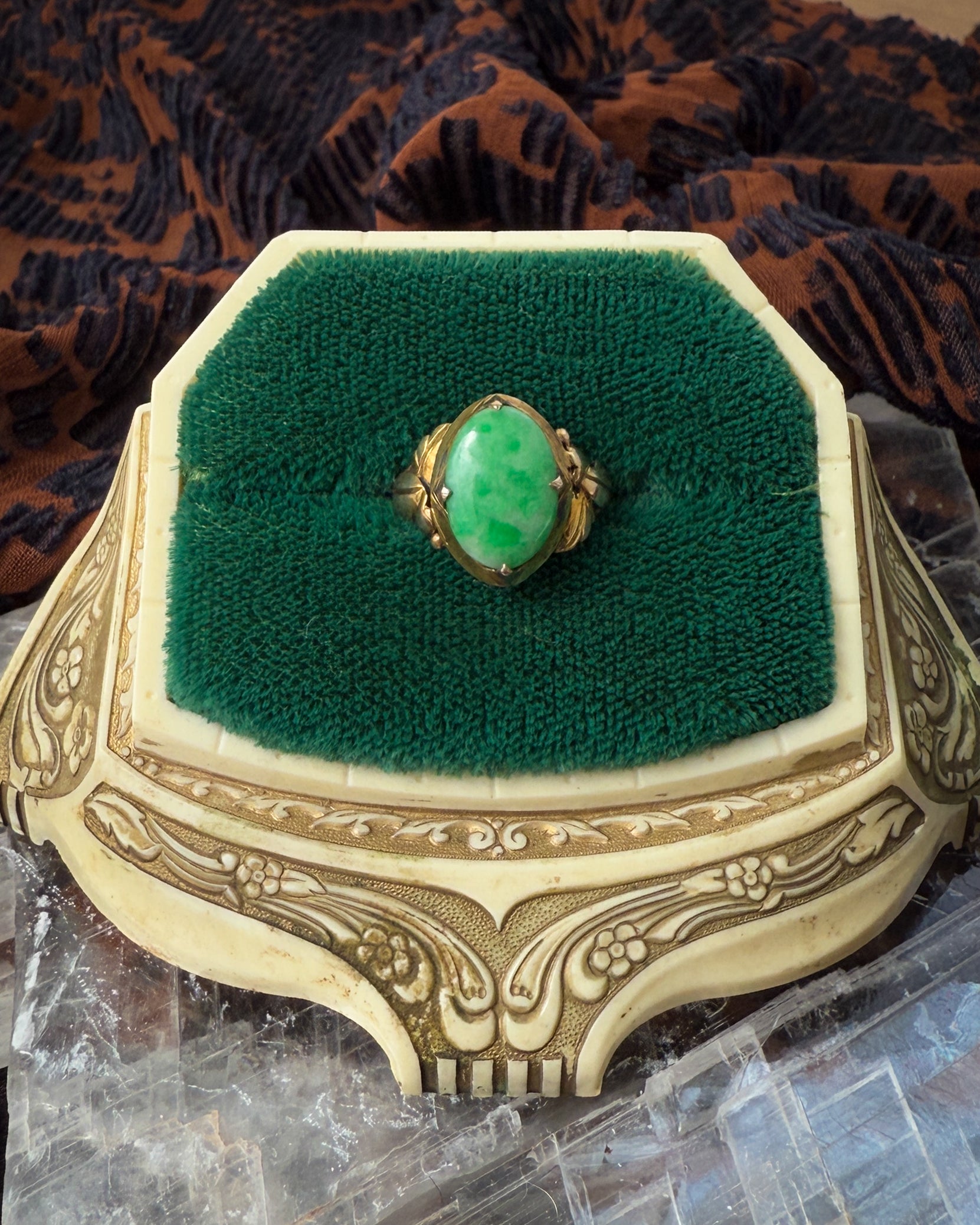 Antique 14K Gold Chinese Jadeite Ring