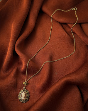 Antique Silver Cameo Pendant Necklace