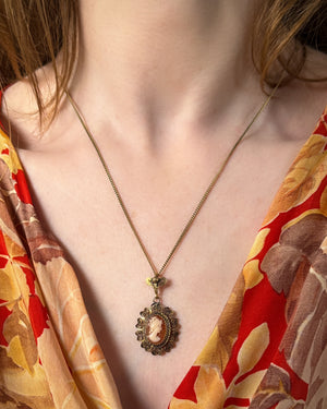 Antique Silver Cameo Pendant Necklace