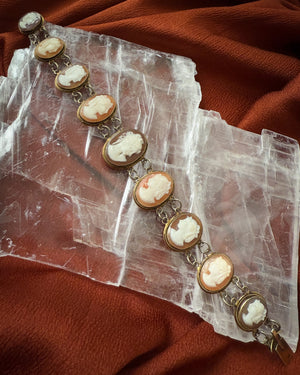 Antique Cameo Shell Link Bracelet