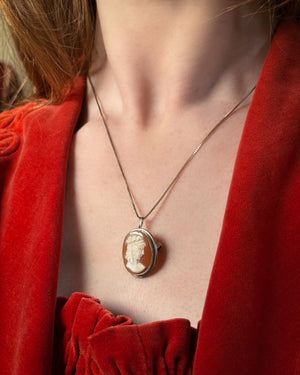 Antique Silver Cameo Pendant Necklace