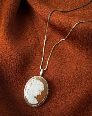 Antique Silver Cameo Pendant Necklace