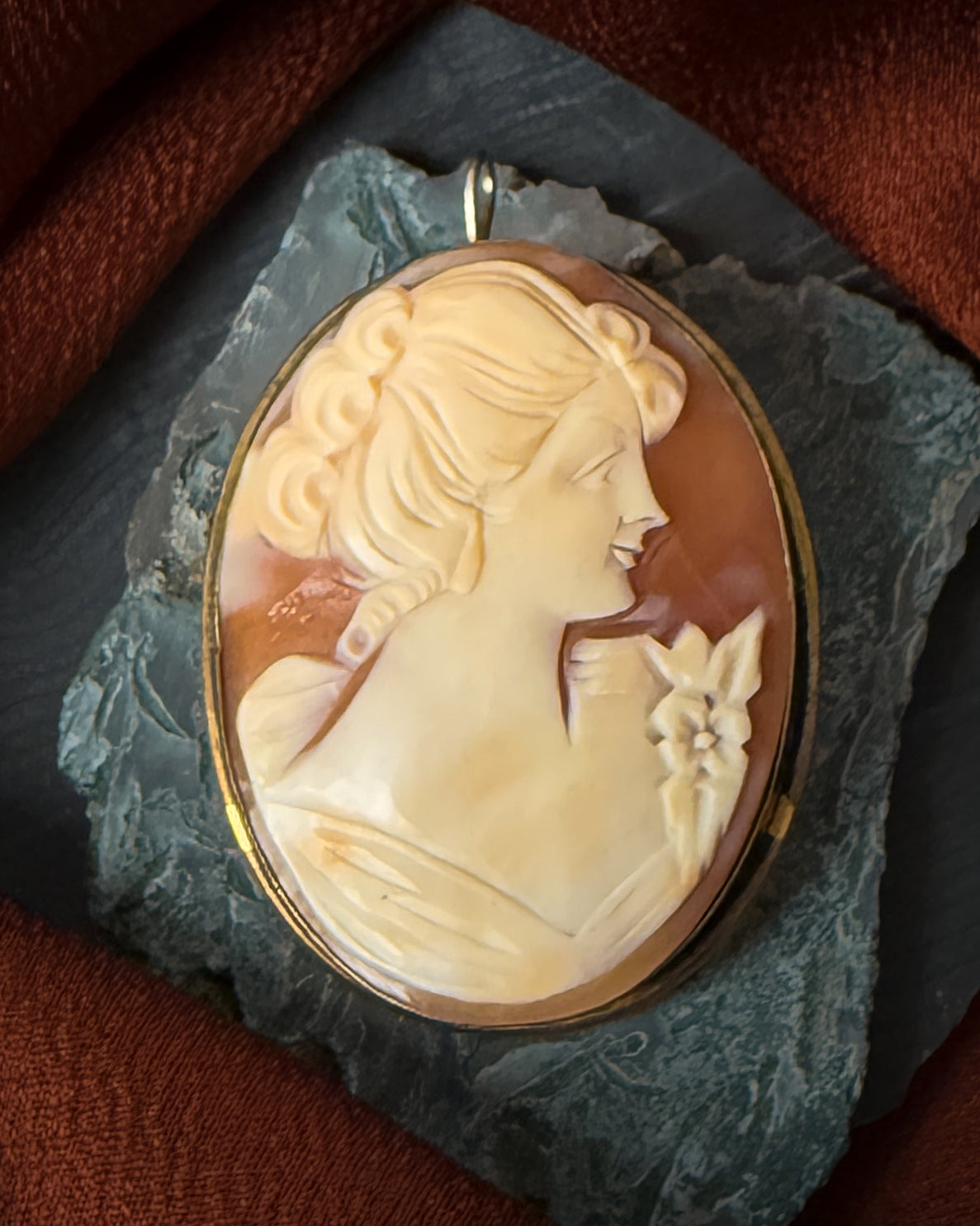Antique Shell Cameo Brooch - Lucky Vintage