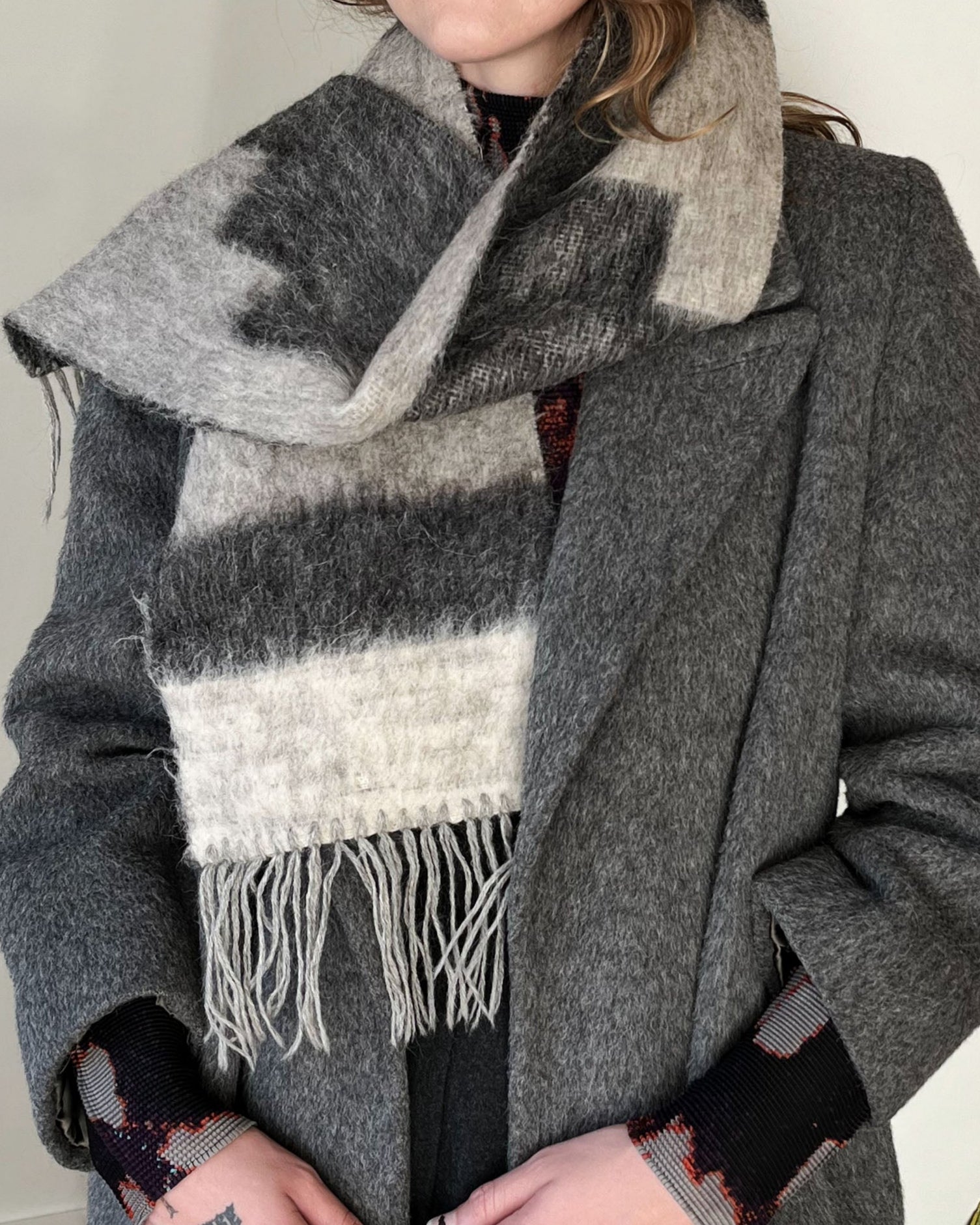 80s Geometric Gray Mohair Scarf