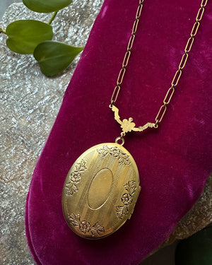 Victorian Style Oval Locket