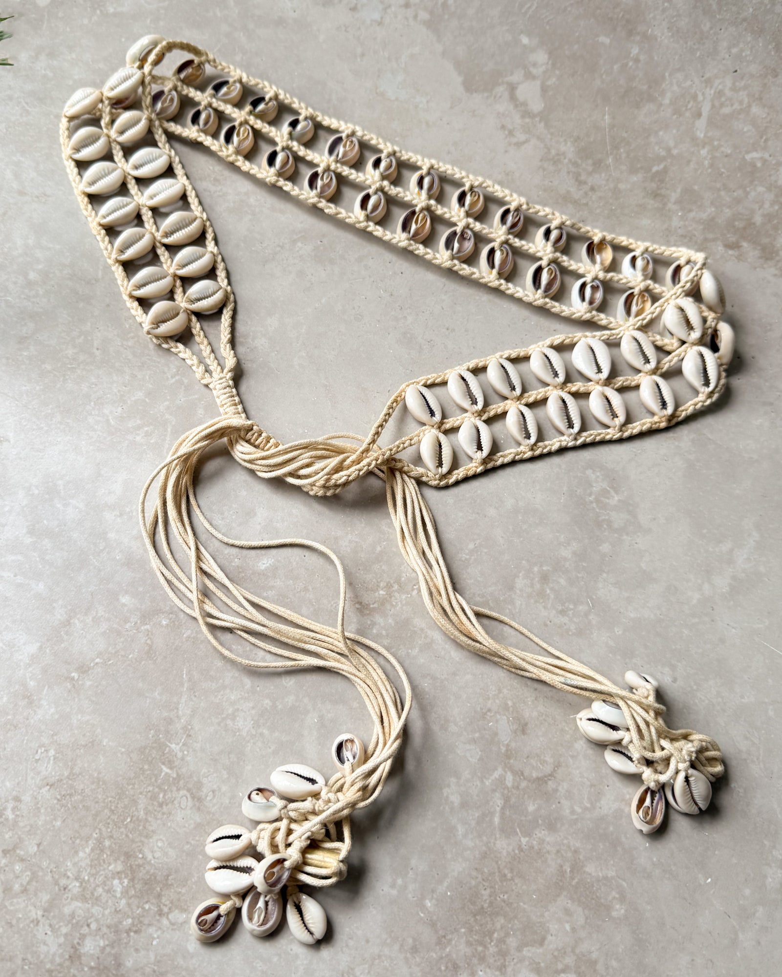90s Macrame & Cowrie Shell Belt
