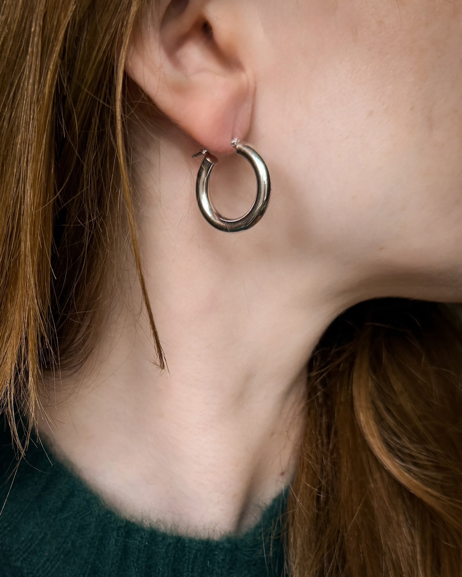 14K White Gold Hoop Earrings