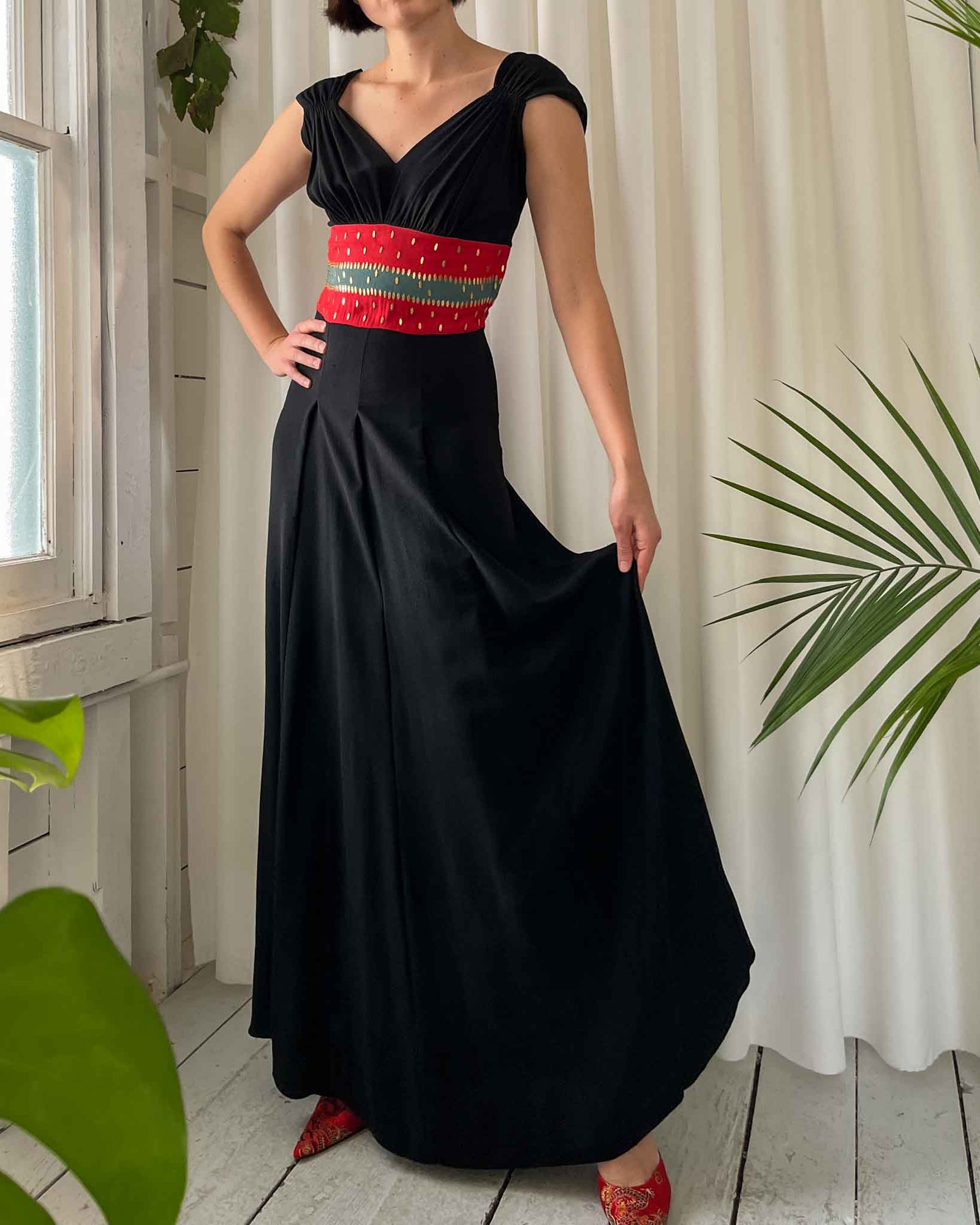 40s Studded Crepe Gown | S-M