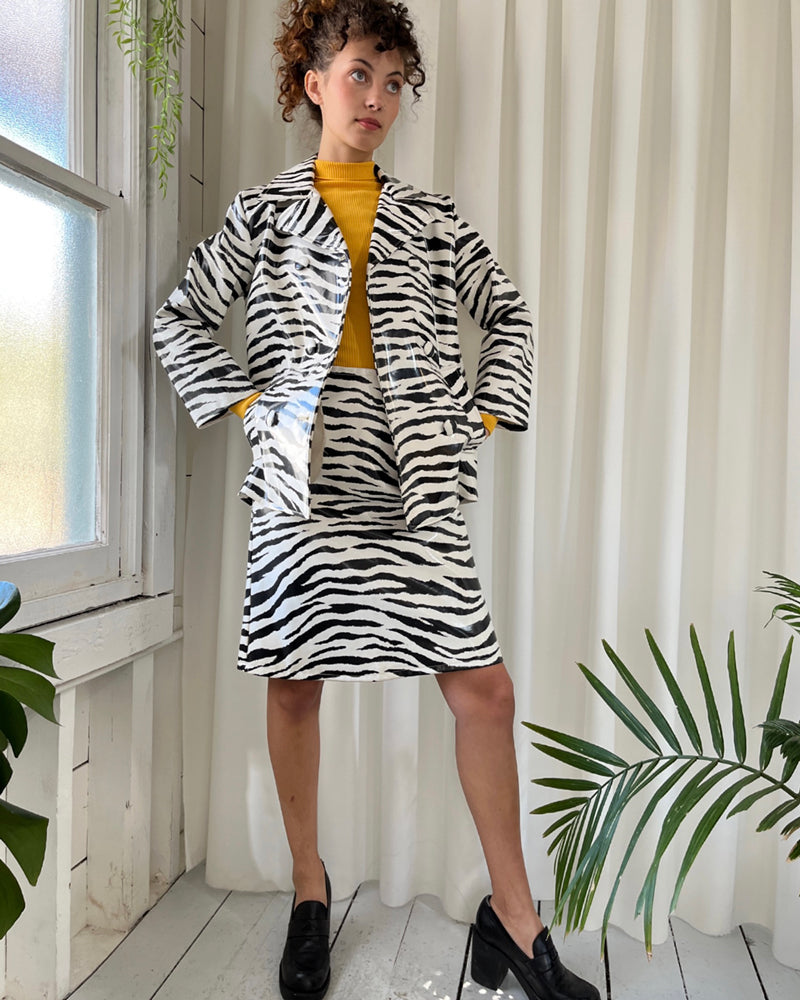 60s Shiny Zebra Stripe Skirt Suit | S