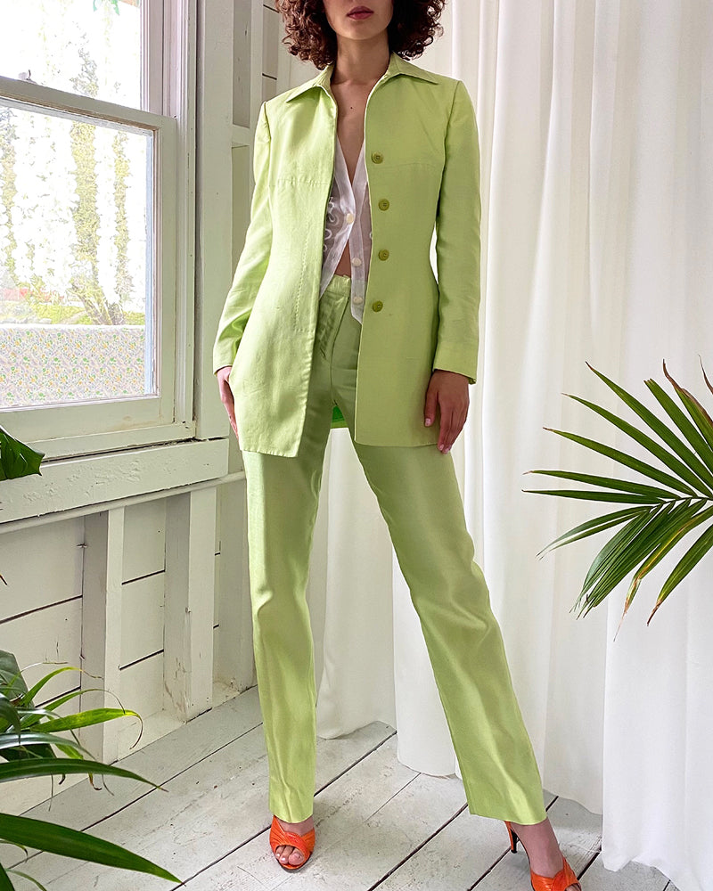 Retrofficiel: Get '90s Fashion Inspiration from Linda Evangelista in  Versace - Style