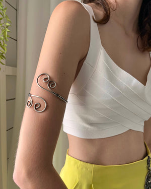 Amazon.com: Metal Arm Cuff Upper Arm Bracelet Band for Women Gold Silver  Color Armlet Spiral Armband Adjustable Arm Cuff Bangle Armband Jewelry Cuff  Upper arm Adjustable Size Armbands for Events Open Ended