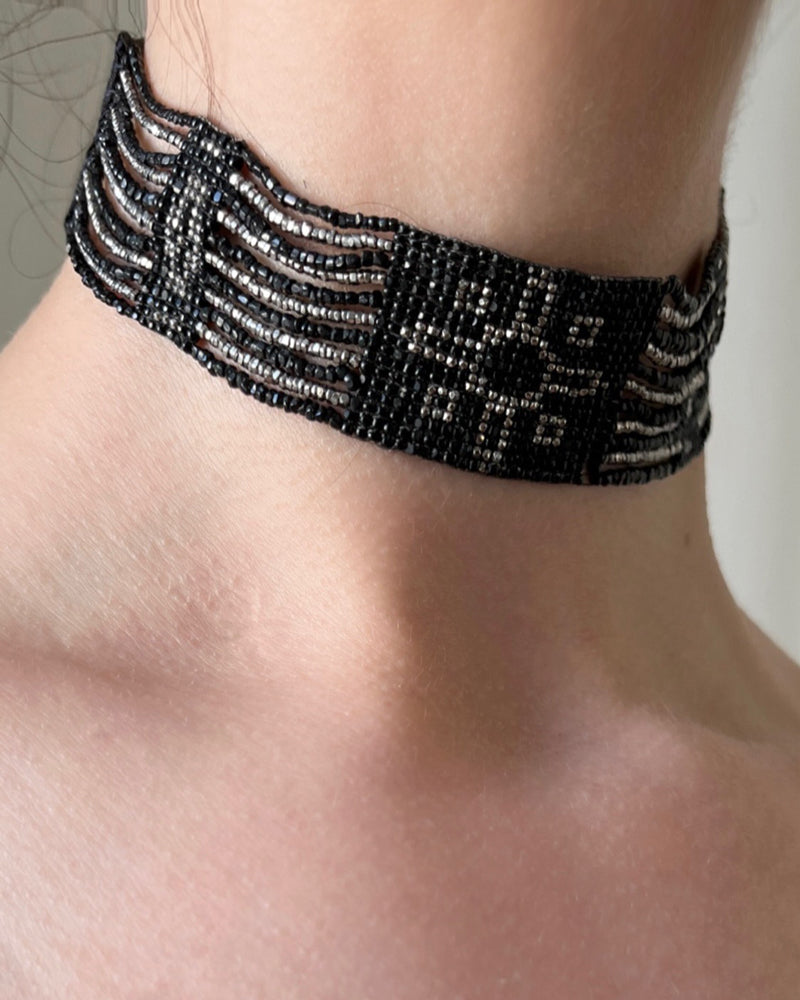 Buy Spread Of Black Beaded Collar Necklace Online. – Odette